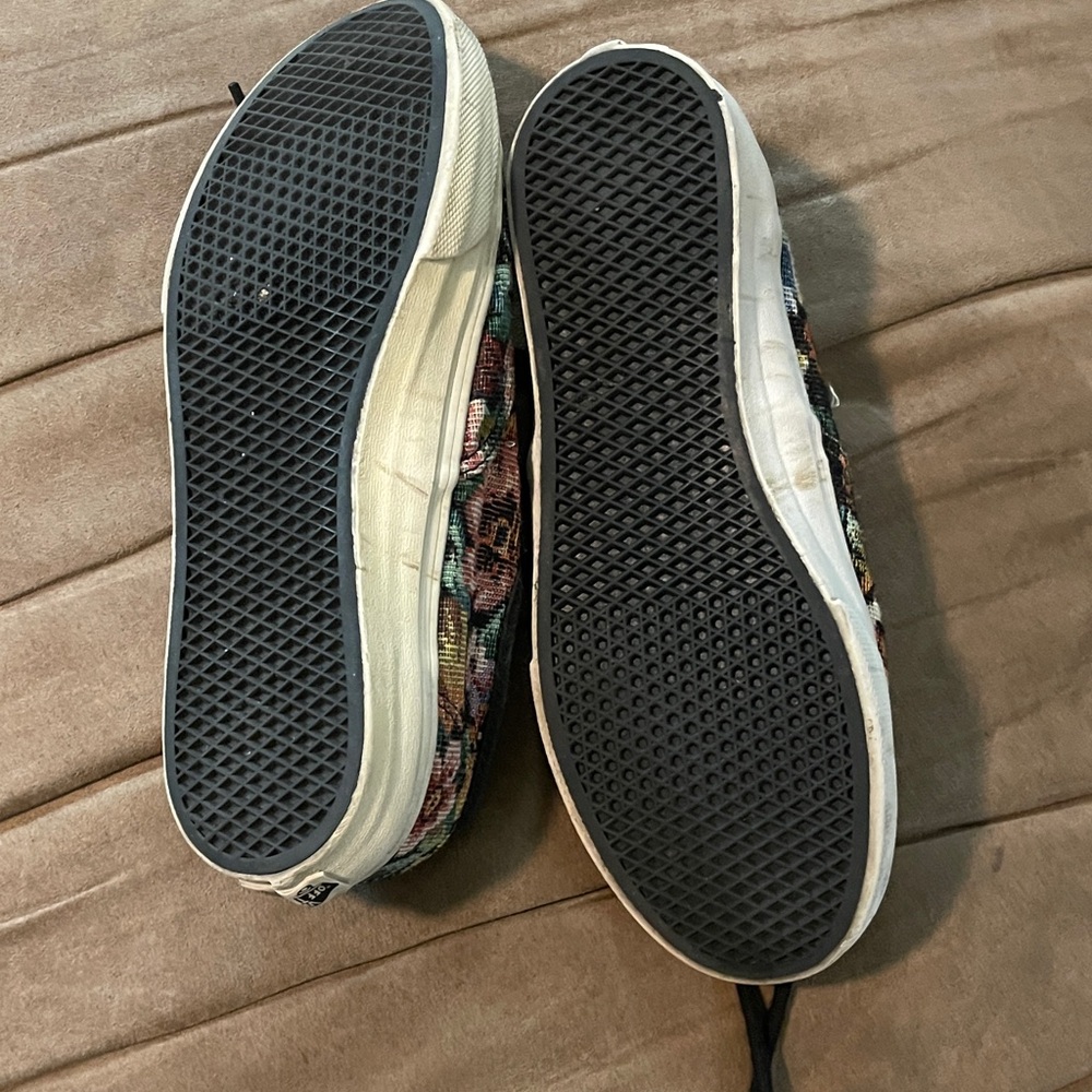 Vans Women's Multicolor Floral Sneakers - Picture 5 of 6